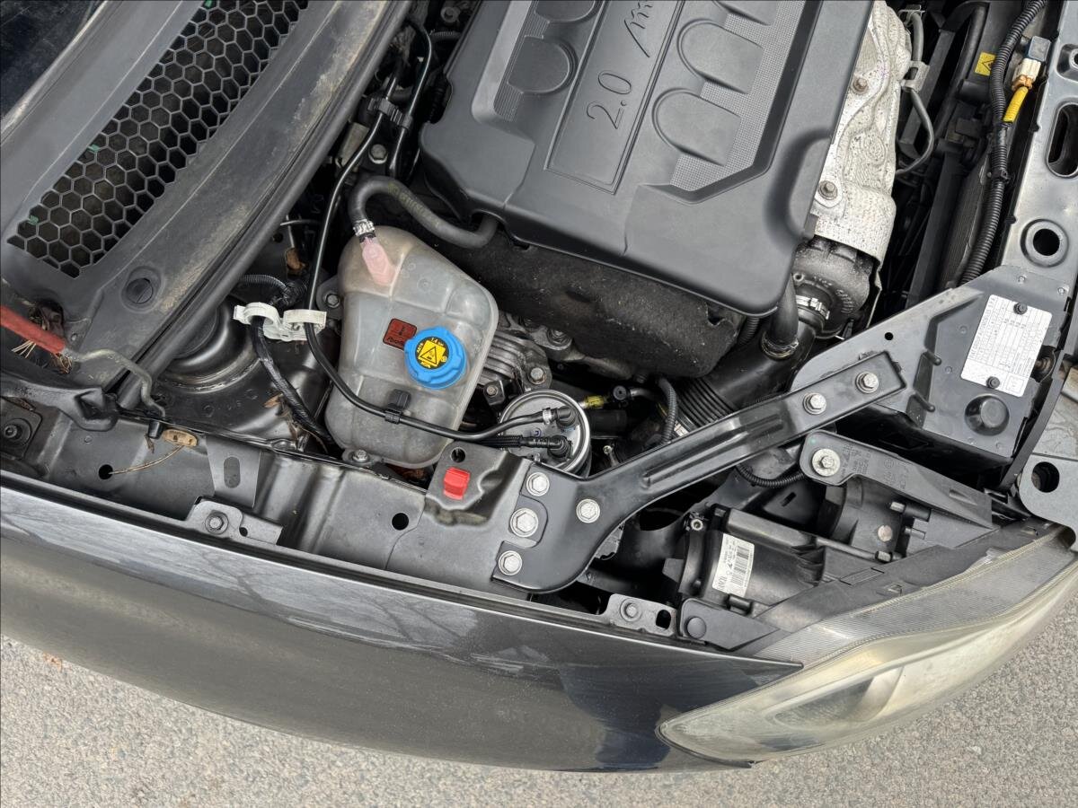 Lancia Delta Hatchback 2,0 l 121 kw