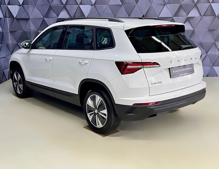 Škoda Karoq SUV / Terénní 1,5 l 110 kw