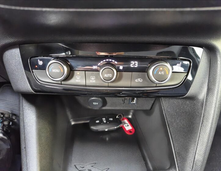 Opel Corsa Hatchback 0,0 100 kw