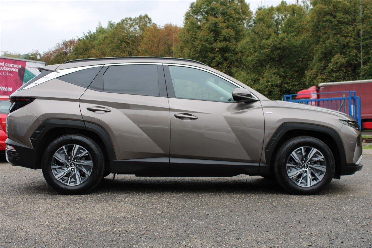 Hyundai Tucson SUV 1,6 l 132 kw