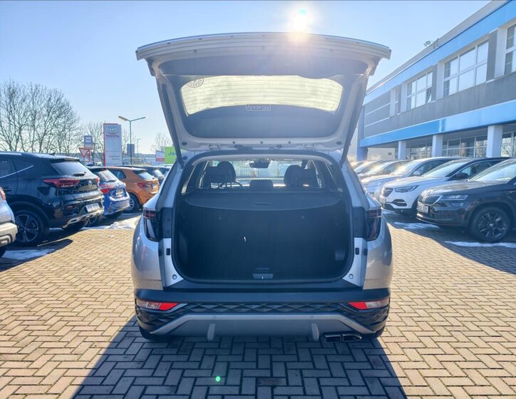 Hyundai Tucson SUV 1,6 l 110 kw