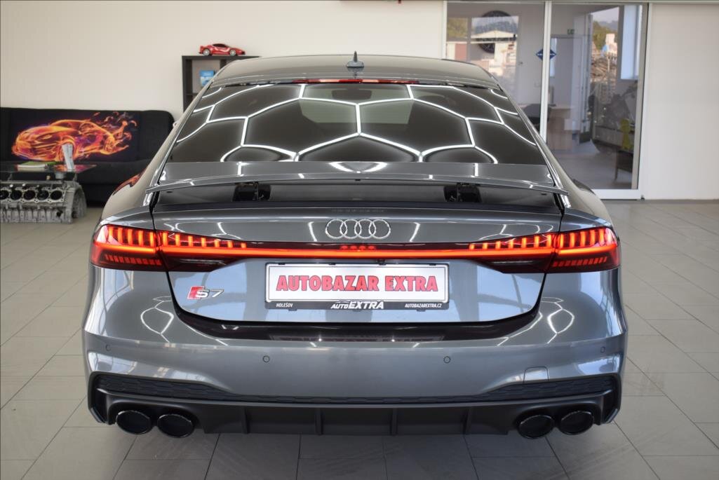 Audi S7 Hatchback 3,0 l 257 kw