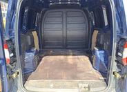 Ford Transit Courier 10