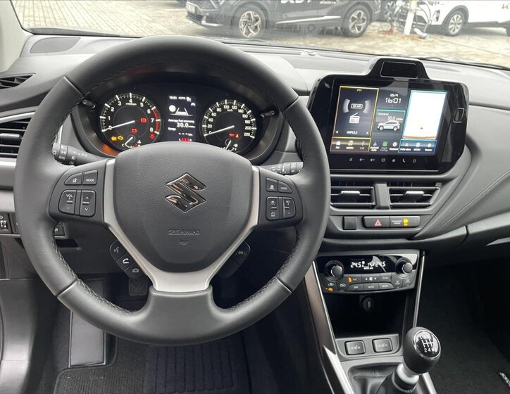 Suzuki S-Cross SUV 1,4 l 81 kw