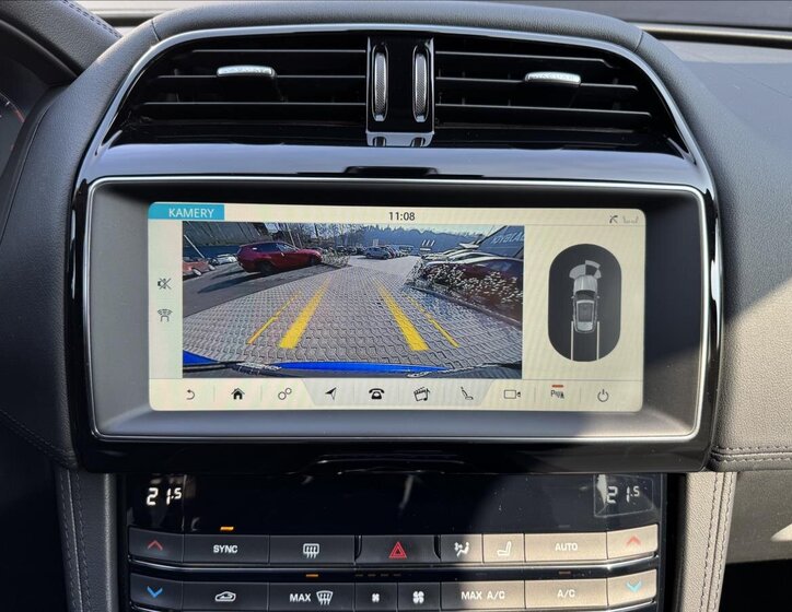 Jaguar F-Pace SUV / Terénní 2,0 l 132 kw