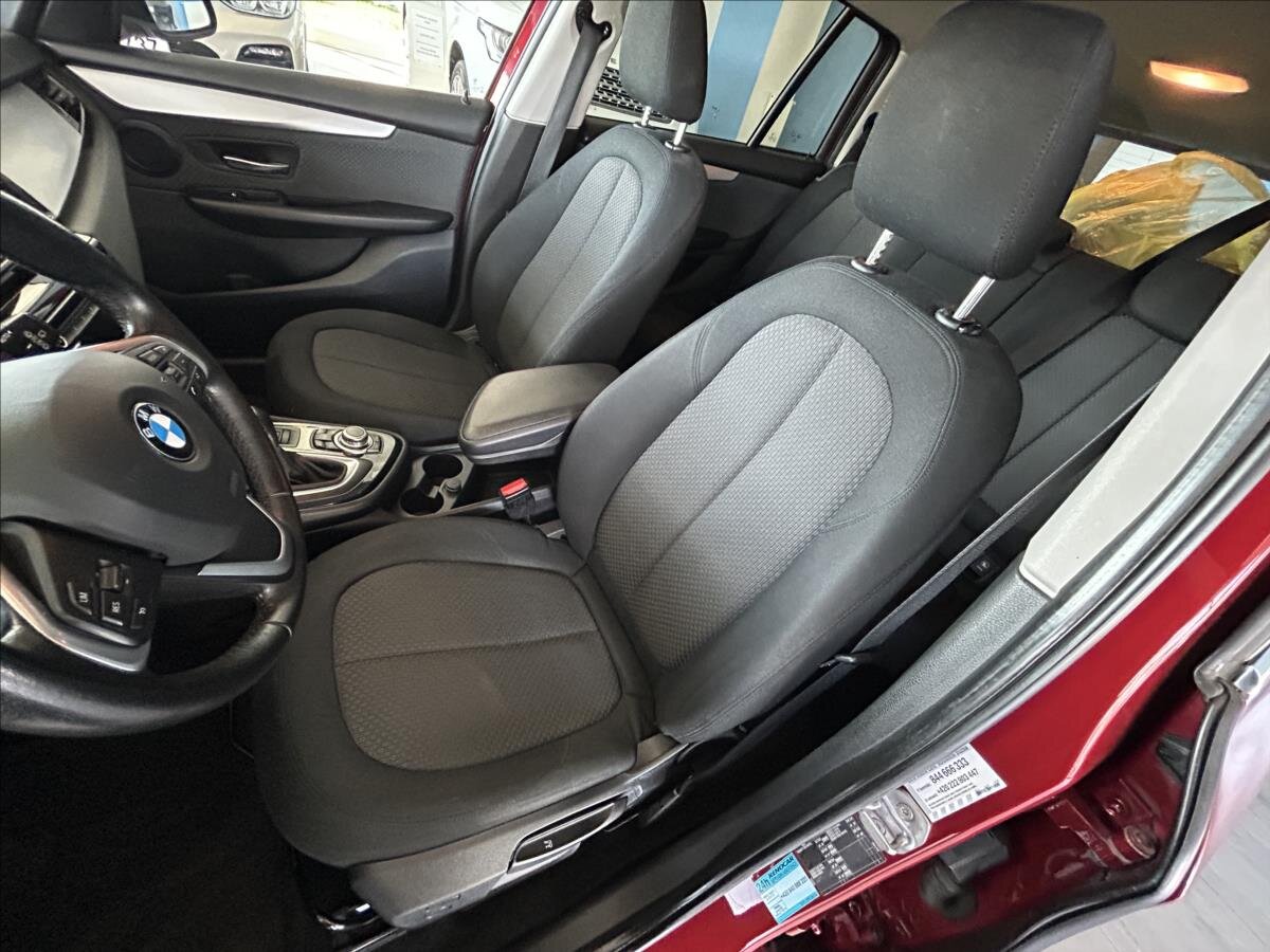 BMW Řada 2 MPV 2,0 l 110 kw