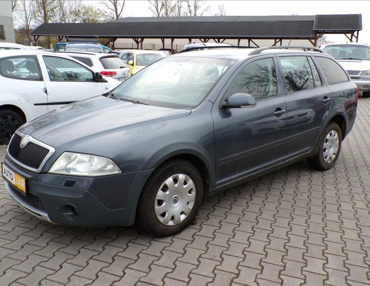 Škoda Octavia Kombi 2,0 l 103 kw