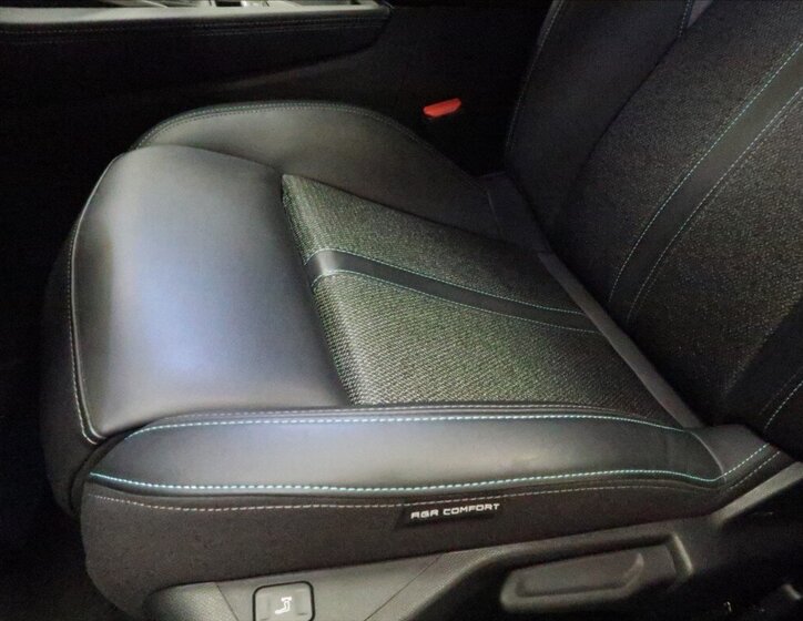 Peugeot 308 Hatchback 1,2 l 96 kw