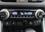 Toyota RAV4 SUV 2,5 l 131 kw