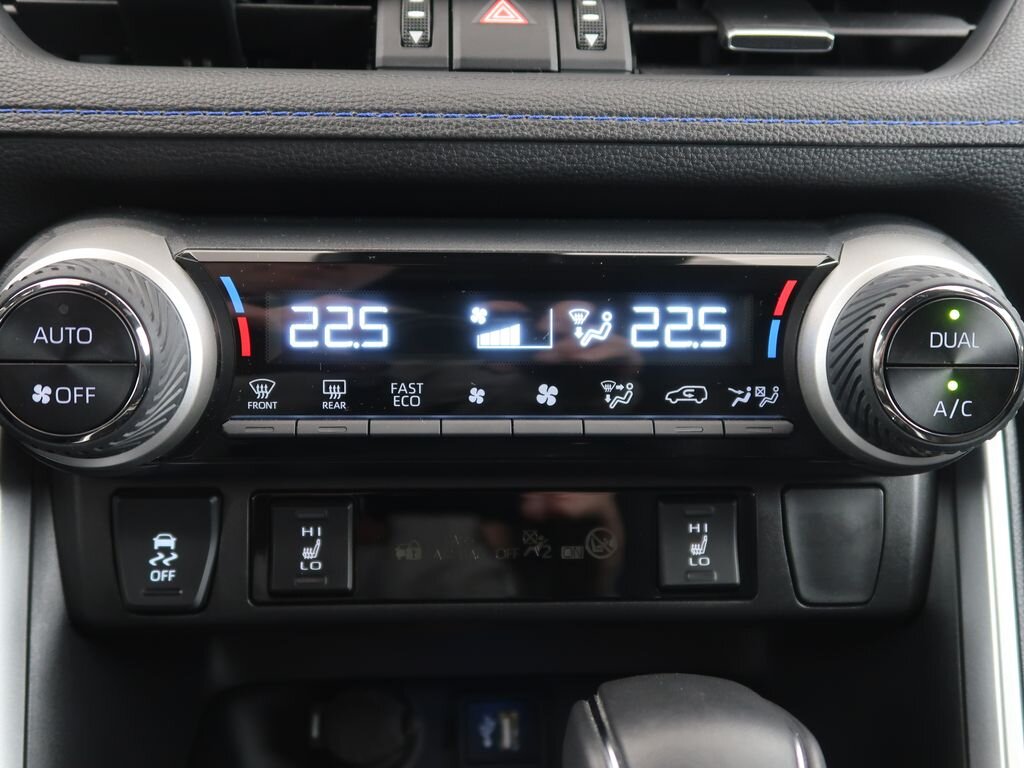 Toyota RAV4 SUV 2,5 l 131 kw