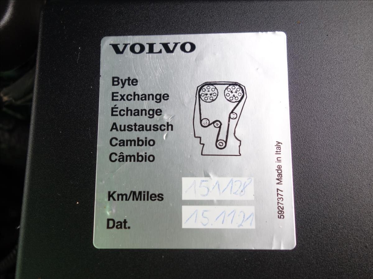 Volvo XC60 SUV / Terénní 2,0 l 110 kw