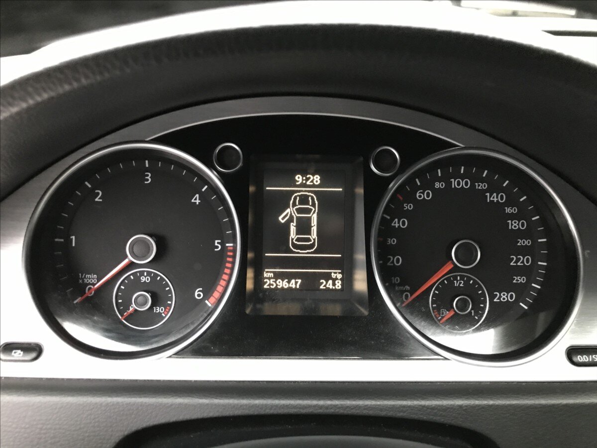 Volkswagen Passat CC Sedan 2,0 l 125 kw