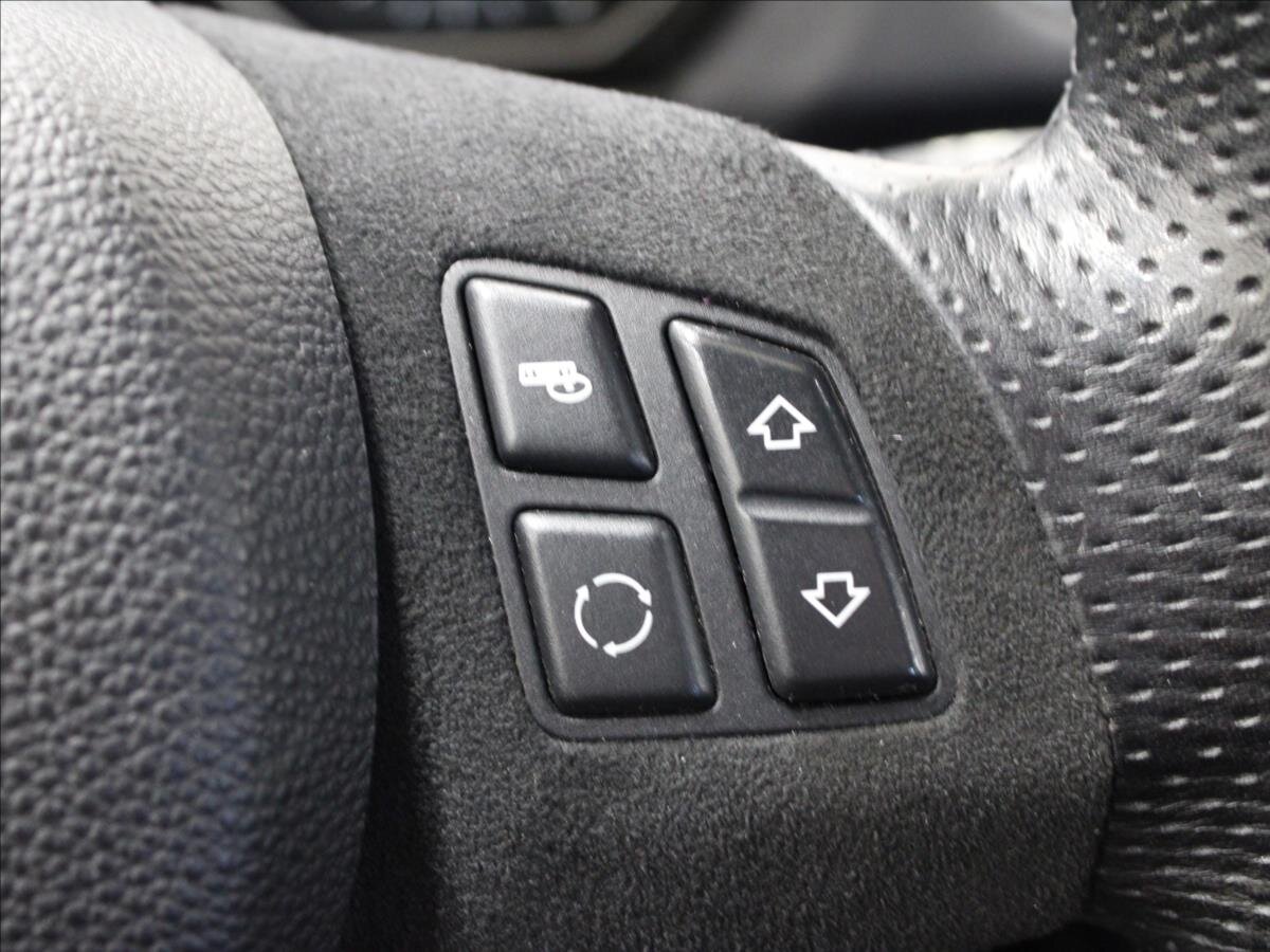 BMW Řada 1 Hatchback 3,0 l 195 kw