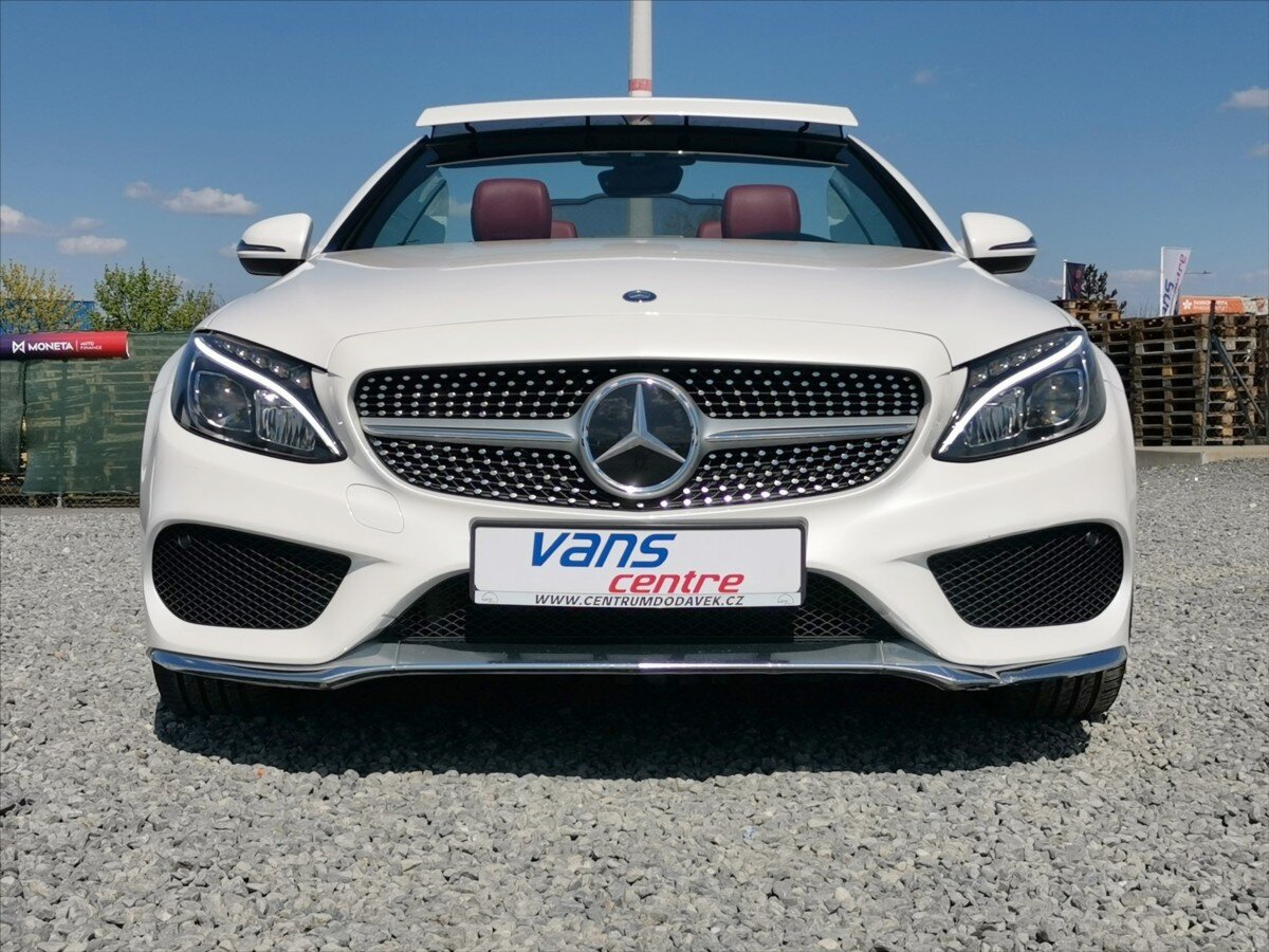Mercedes-Benz Třídy C Kabriolet 2,0 l 180 kw