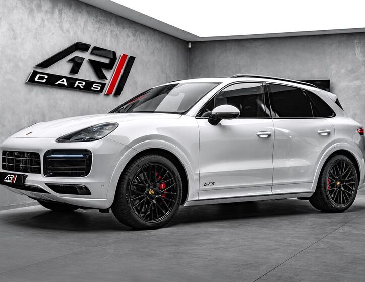 Porsche Cayenne SUV 4,0 l 338 kw