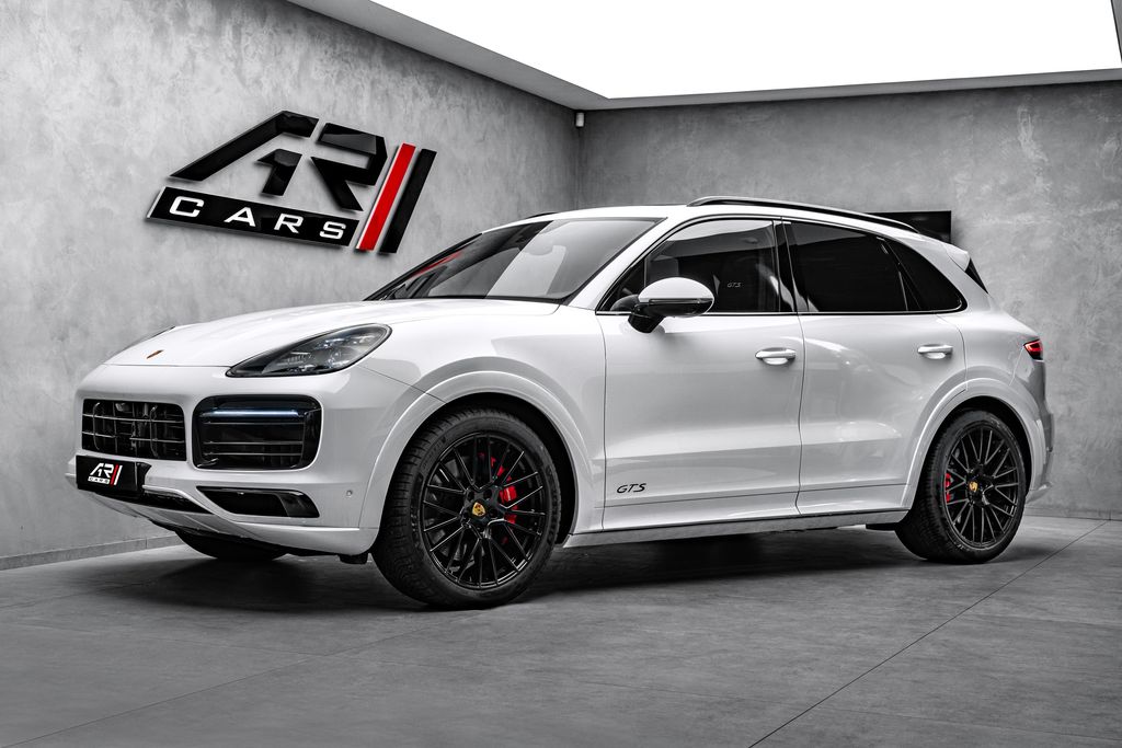 Porsche Cayenne SUV 4,0 l 338 kw