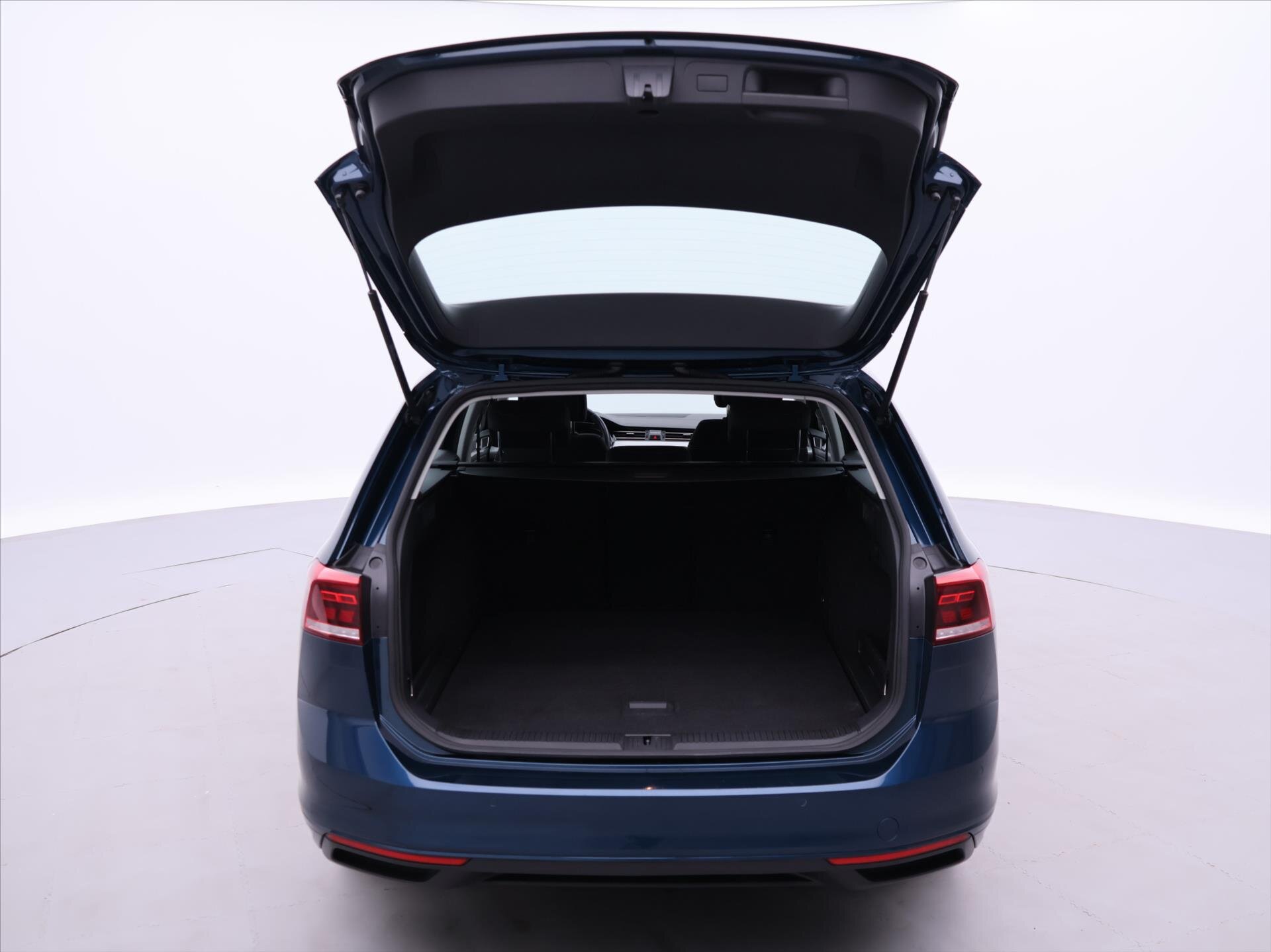 Volkswagen Passat Kombi 1,5 l 110 kw