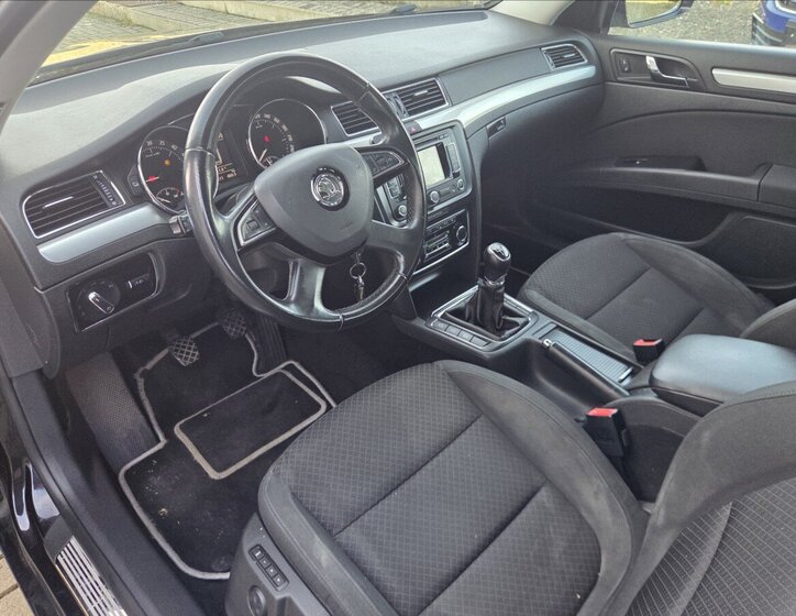 Škoda Superb Kombi 2,0 l 103 kw