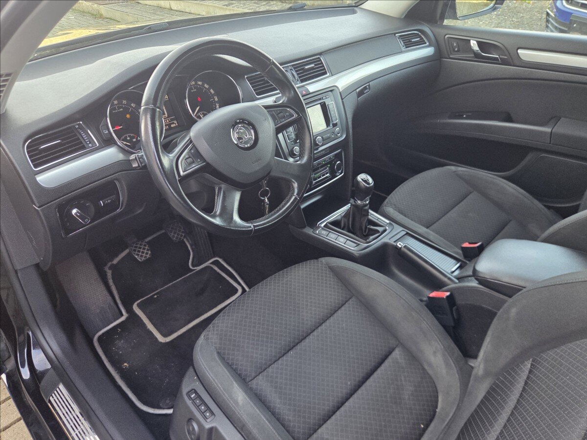 Škoda Superb Kombi 2,0 l 103 kw