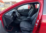 Mercedes-Benz Třídy A Hatchback 1,6 l 90 kw
