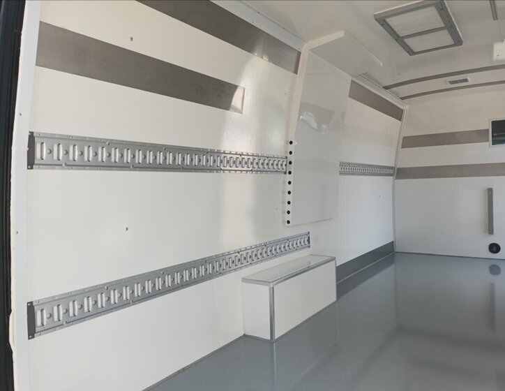 Mercedes-Benz Sprinter Ostatní 3,0 l 140 kw