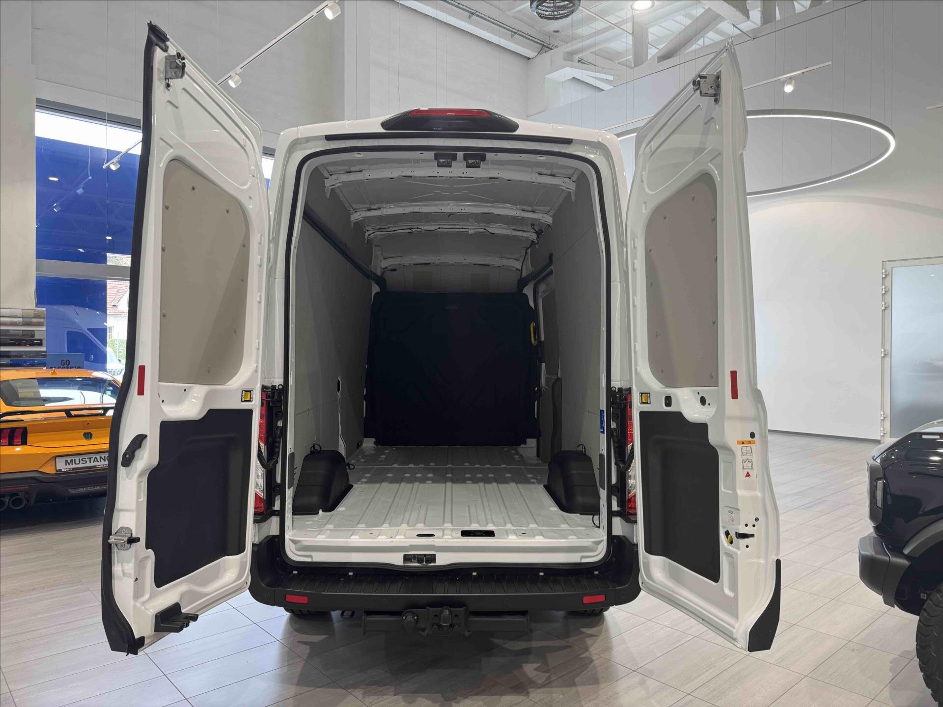 Ford Transit VAN / Minibus 2,0 l 121 kw