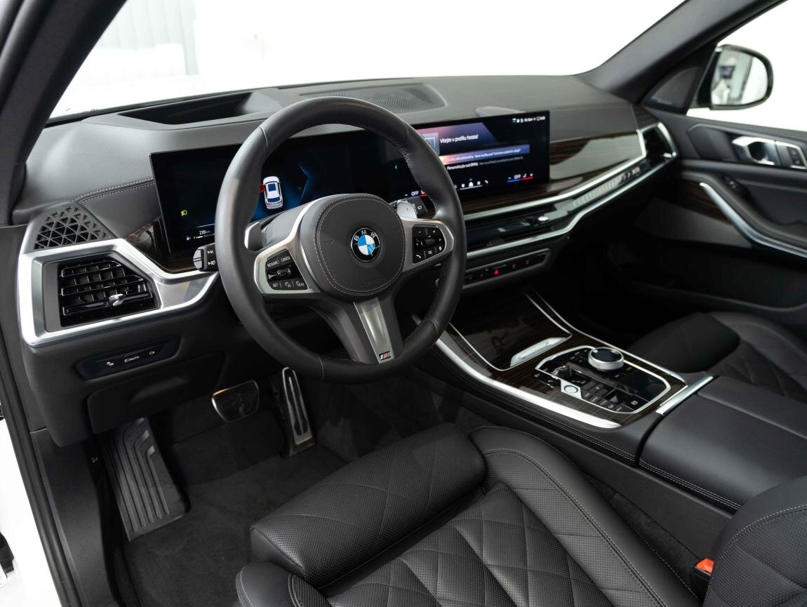 BMW X5 SUV / Terénní 3,0 l 280 kw