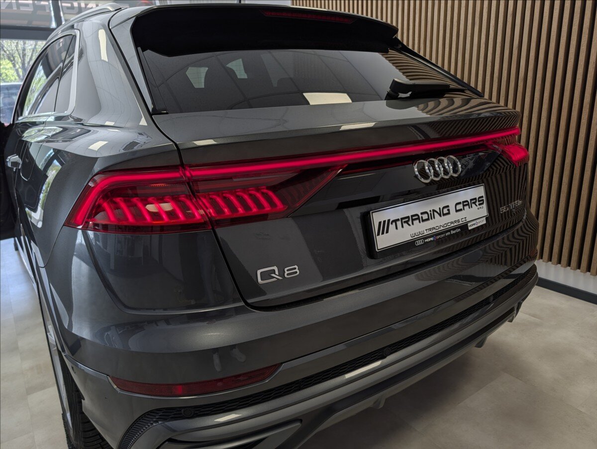 Audi Q8 Hatchback 3,0 l 250 kw