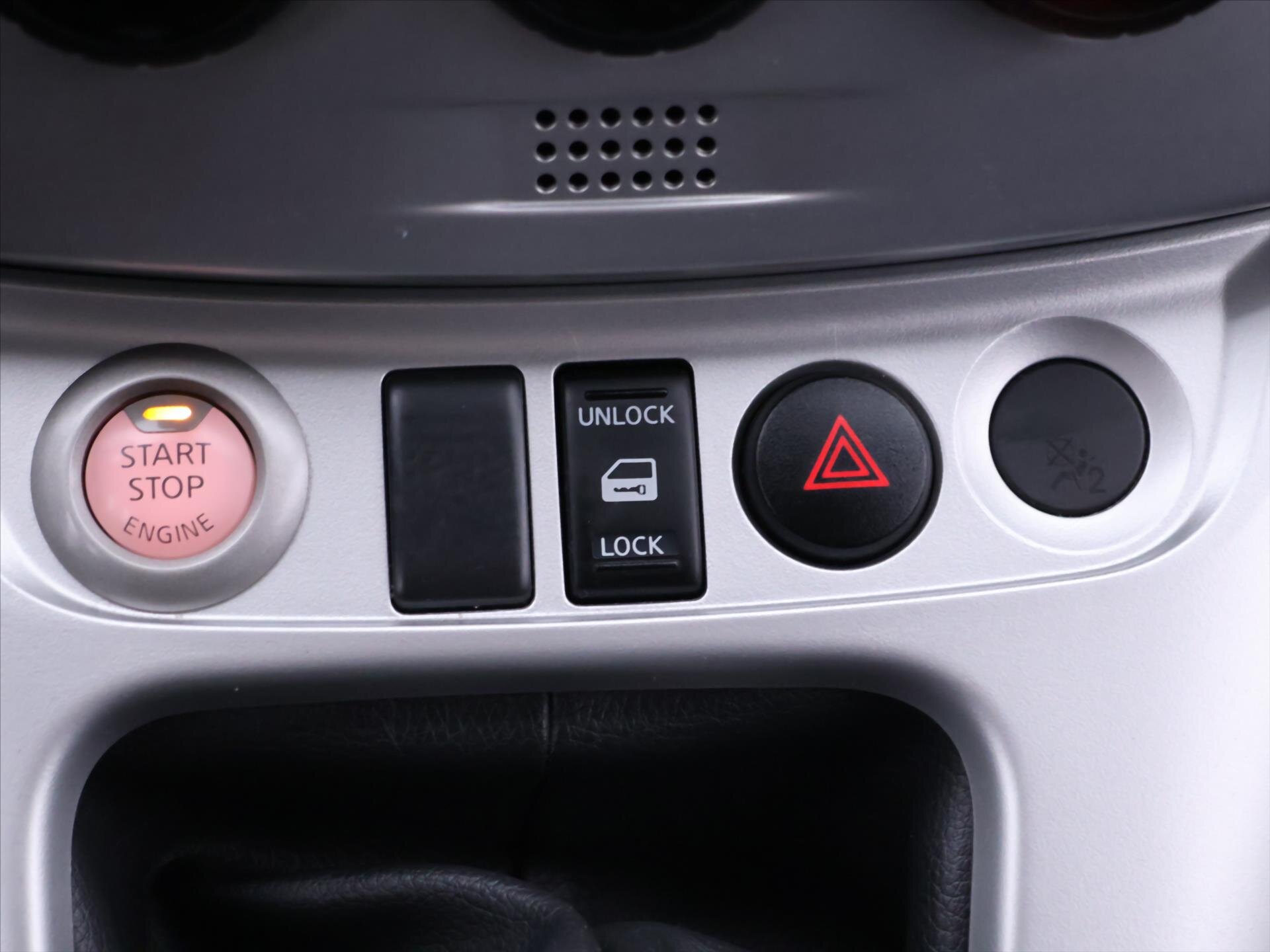 Nissan NV200 VAN / Minibus 1,5 l 81 kw