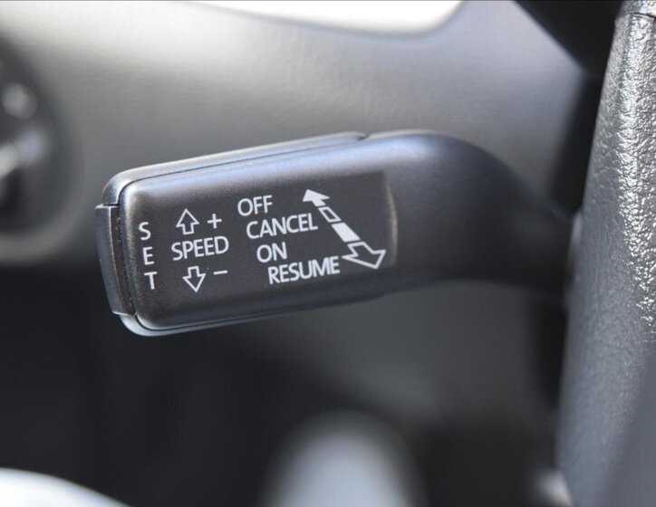 Volkswagen Sharan MPV 2,0 l 103 kw