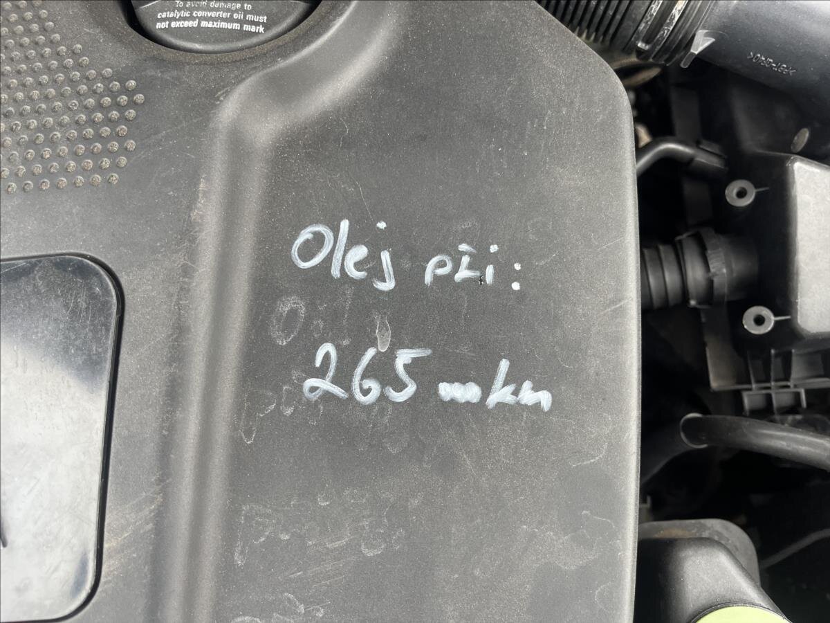 Volkswagen New Beetle Hatchback 1,6 l 74 kw