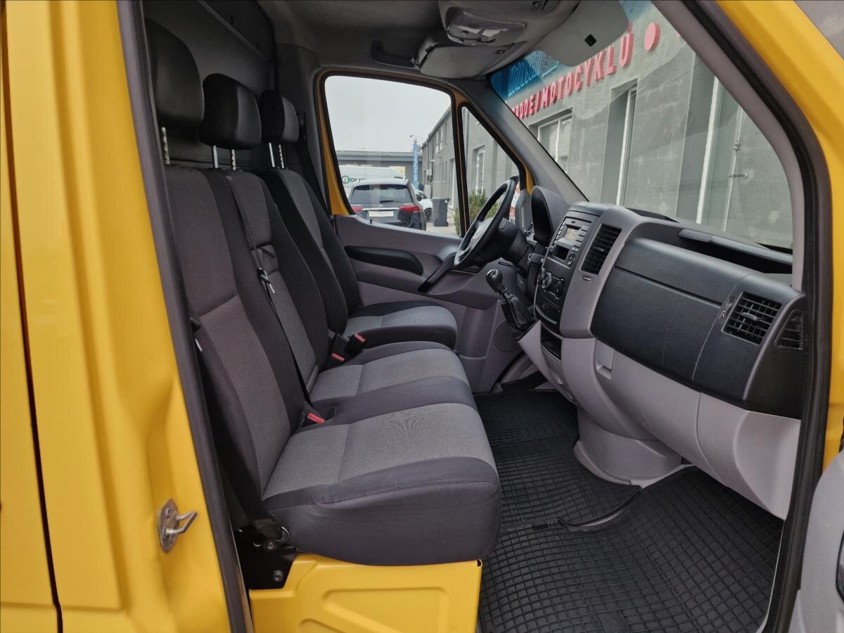 Volkswagen Crafter Skříň 2,0 l 100 kw