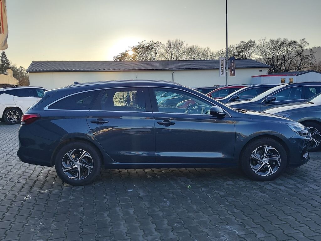 Hyundai i30 Kombi 998,0 88 kw
