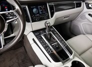 Porsche Macan 13