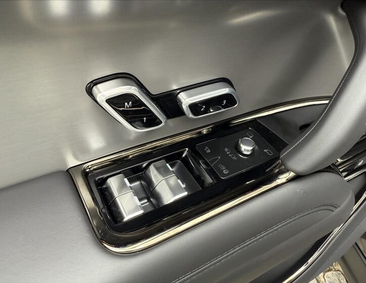 Land Rover Range Rover Sport SUV / Terénní 3,0 l 184 kw