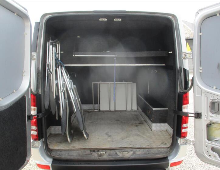 Mercedes-Benz Sprinter 8