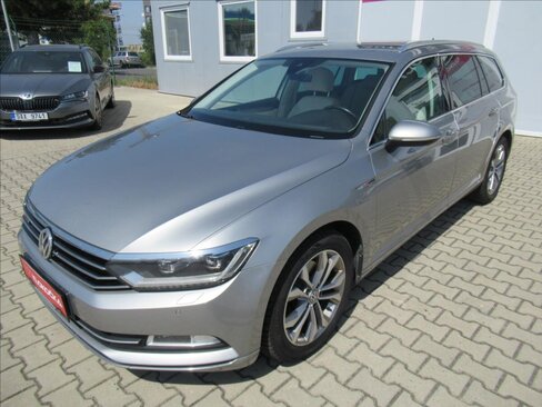 Volkswagen Passat Kombi 2,0 l 140 kw