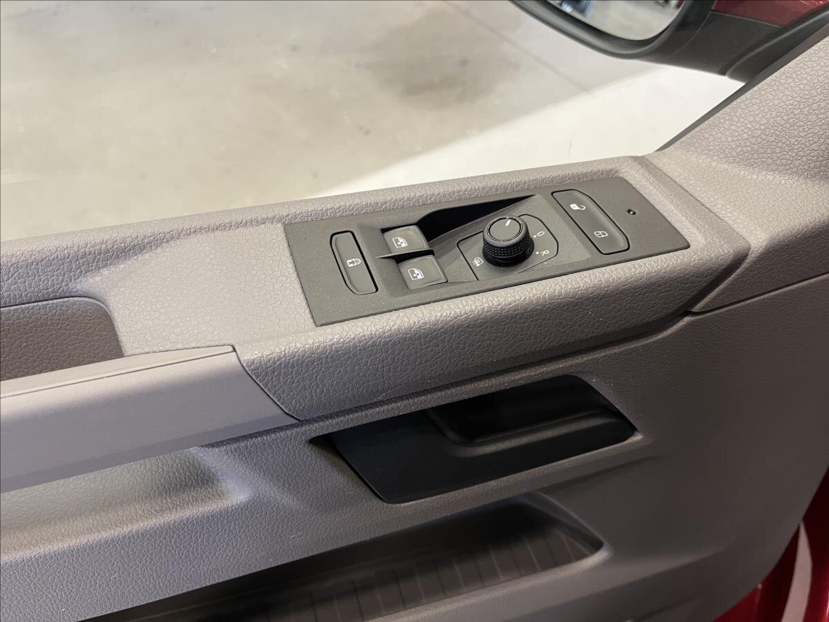 Volkswagen Caravelle Kombi 2,0 l 110 kw