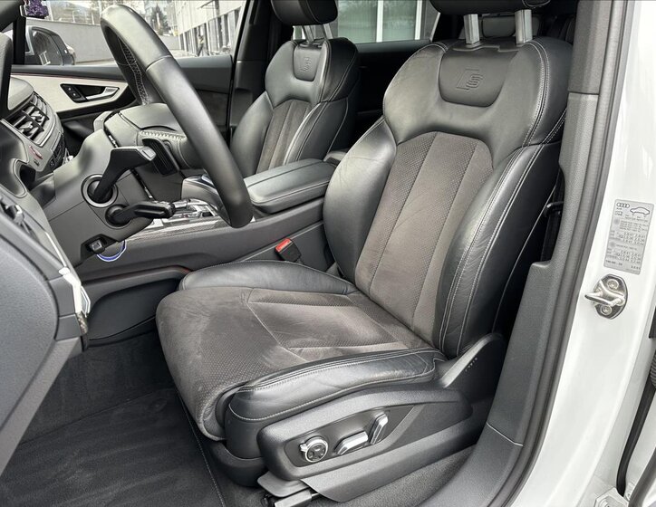 Audi SQ7 SUV / Terénní 4,0 l 320 kw