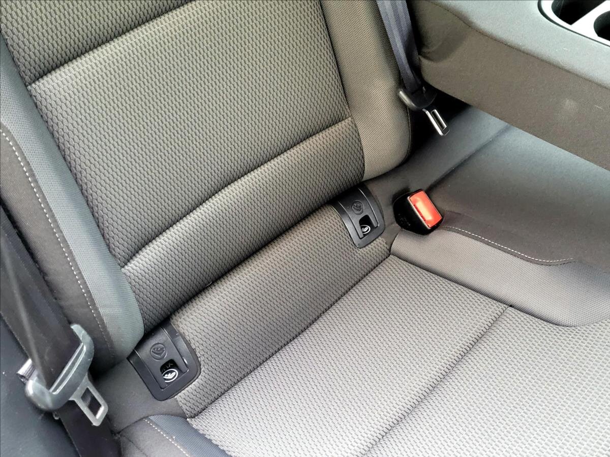 Volkswagen Golf Kombi 1,6 l 81 kw