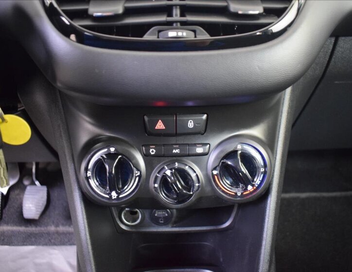 Peugeot 208 Hatchback 1,2 l 60 kw