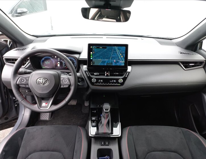 Toyota Corolla Cross CUV 2,0 l 98 kw