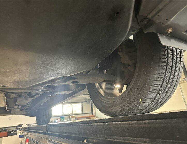 Mitsubishi Outlander SUV / Terénní 2,3 l 110 kw