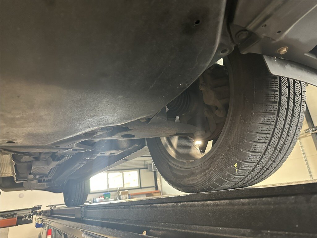 Mitsubishi Outlander SUV / Terénní 2,3 l 110 kw