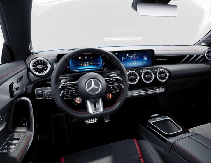 Mercedes-Benz CLA Kupé 2,0 l 310 kw