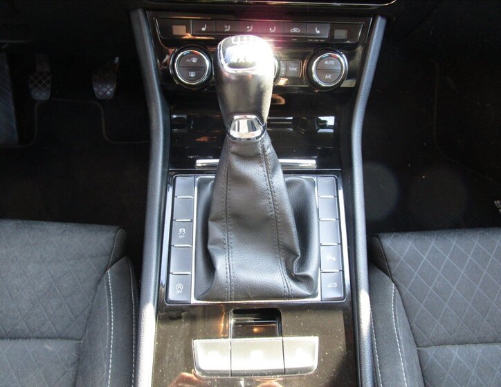 Škoda Superb Kombi 2,0 l 110 kw