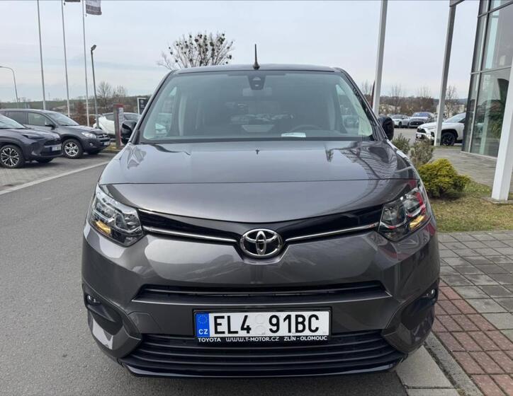 Toyota ProAce City Verso 8