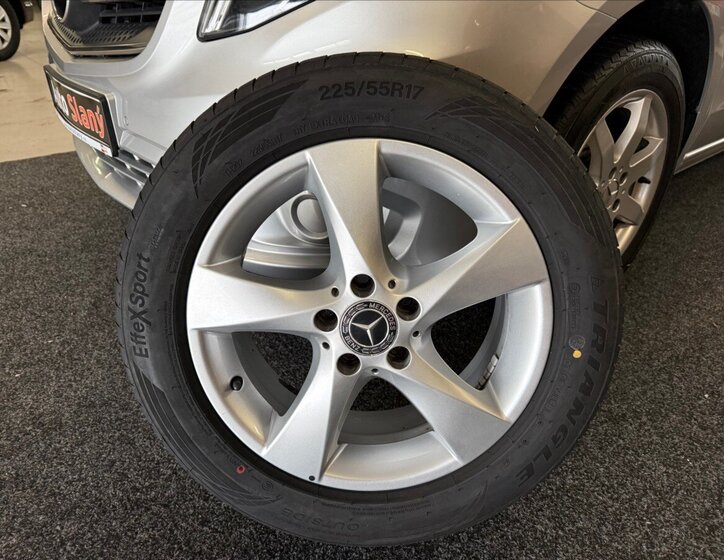 Mercedes-Benz Vito MPV 2,1 l 140 kw