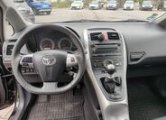 Toyota Auris 10
