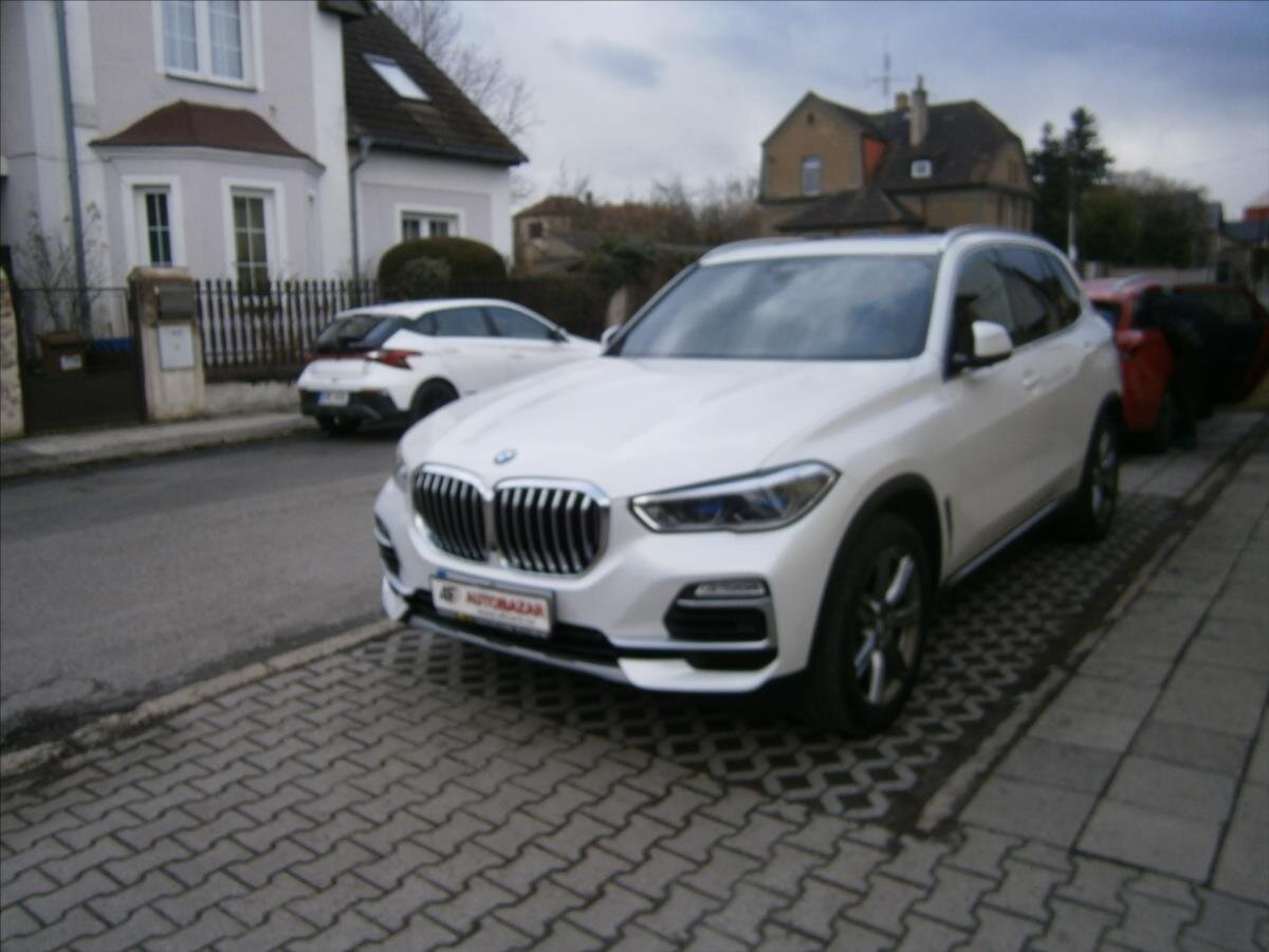 BMW X5 Kombi 3,0 l 195 kw